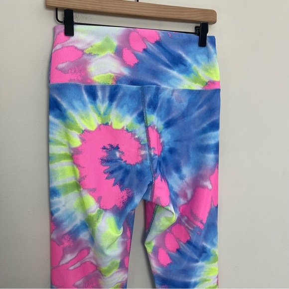 BEACH RIOT- Ayla Ribbed Blue Tie Dye Leggings - Picture 6 of 7